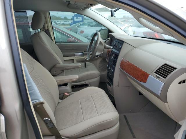 Photo 5 from auction – 2008 CHRYSLER TOWN & COU with VIN 2A8HR54P68R148953