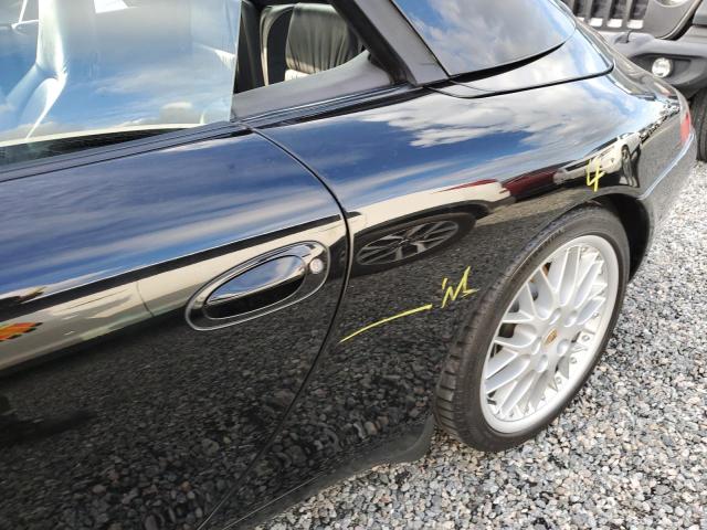 Photo 9 from auction – 1999 PORSCHE 911 CARRER with VIN WP0CA2999XS655277