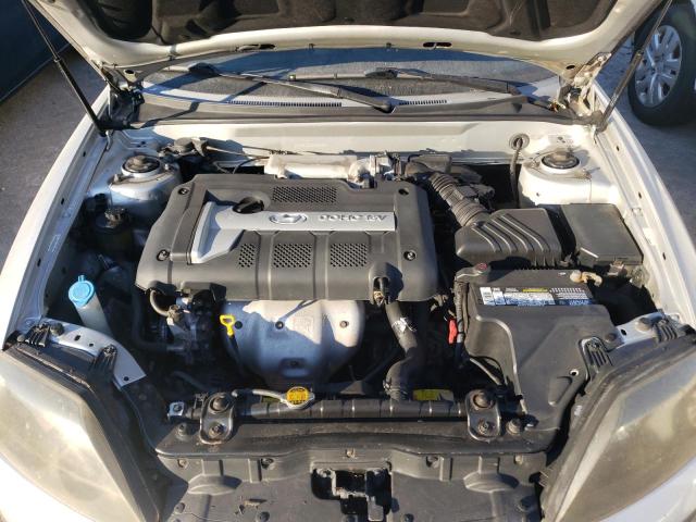 Photo 7 from auction – 2005 HYUNDAI TIBURON with VIN KMHHM65D05U168545