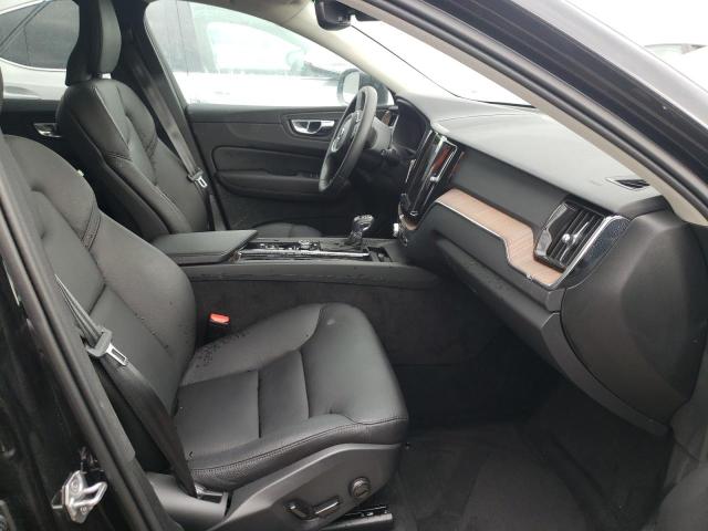 Photo 5 from auction – 2021 VOLVO XC60 T5 MO with VIN YV4102DK7M1829429