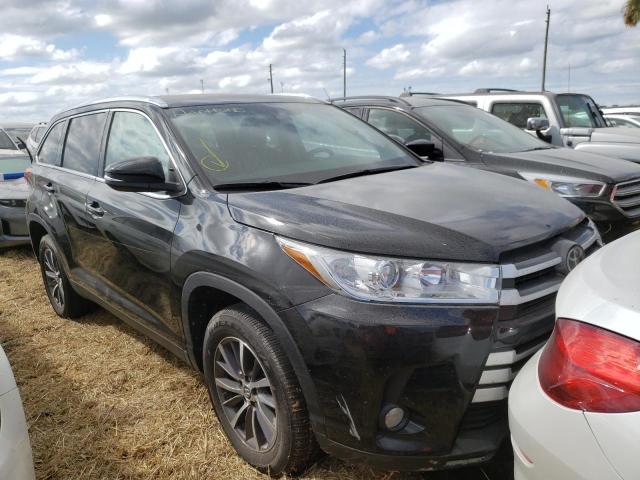 TOYOTA HIGHLANDER 2019 with VIN 5TDKZRFH3KS558635 - Photo from auction