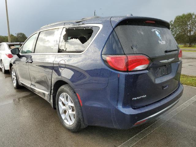 Photo 3 from auction – 2017 CHRYSLER PACIFICA T with VIN 2C4RC1BGXHR579580