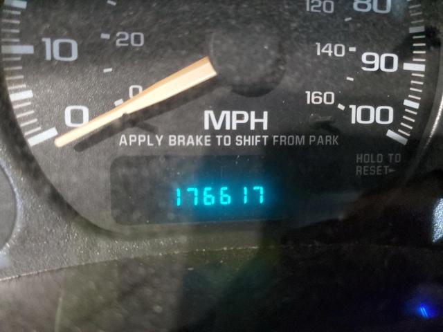 Photo 8 from auction – 2002 CHEVROLET SILVERADO with VIN 1GCHK29U12E212927