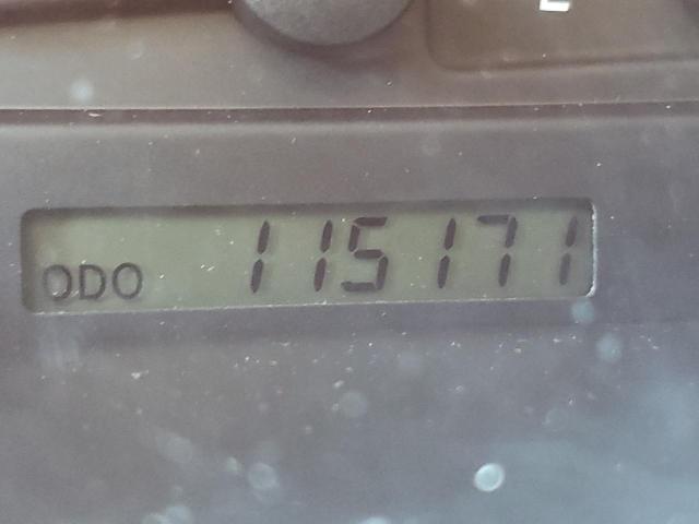 Photo 8 from auction – 2004 TOYOTA CAMRY LE with VIN 4T1BE32K24U323390