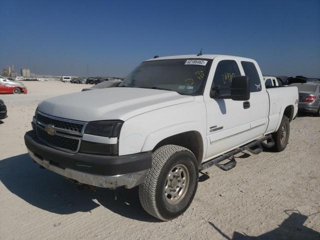 Photo 2 from auction – 2005 CHEVROLET SILVERADO with VIN 1GCHK29285E126887