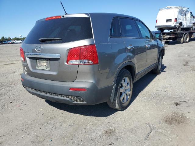 Photo 4 from auction – 2013 KIA SORENTO LX with VIN 5XYKT3A10DG362838