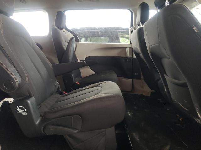 Photo 6 from auction – 2017 CHRYSLER PACIFICA T with VIN 2C4RC1DG8HR565688