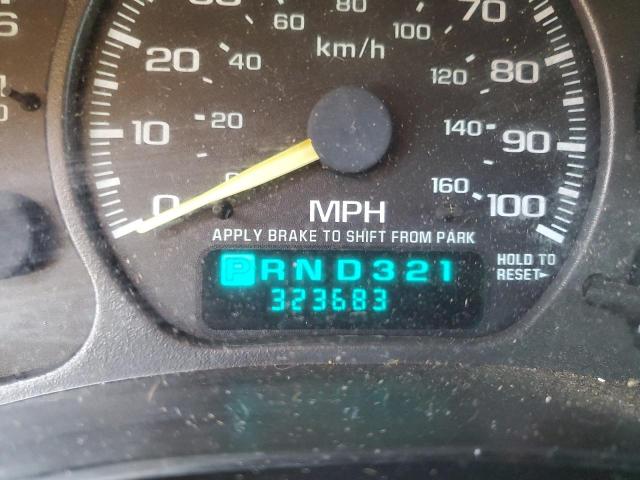Photo 8 from auction – 2001 CHEVROLET SILVERADO with VIN 2GCEC19T011227730