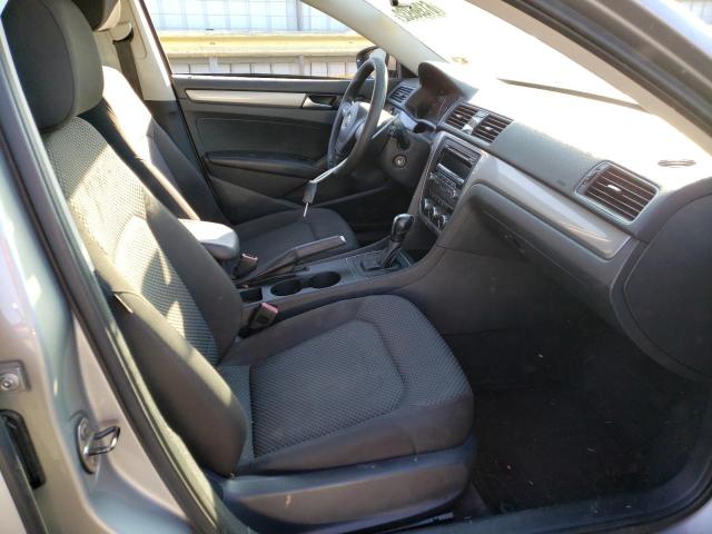 Photo 5 from auction – 2012 VOLKSWAGEN PASSAT S with VIN 1VWAP7A3XCC068243