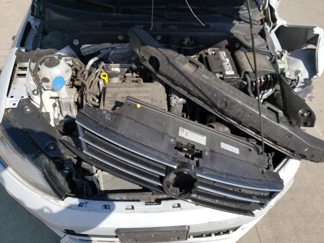 Photo 7 from auction – 2017 VOLKSWAGEN JETTA S with VIN 3VW2B7AJ7HM389227