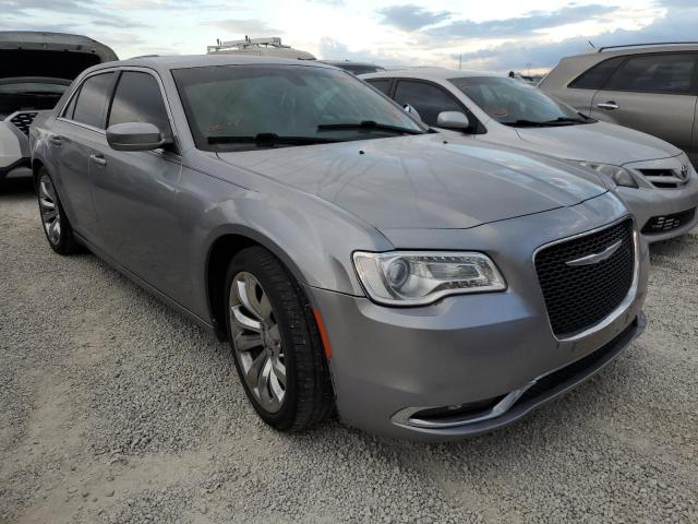 CHRYSLER 300 LIMITE 2017 with VIN 2C3CCAAG3HH593693 - Photo from auction