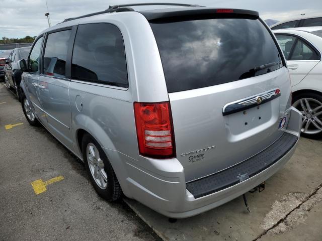 Photo 3 from auction – 2010 CHRYSLER TOWN & COU with VIN 2A4RR5D12AR136175