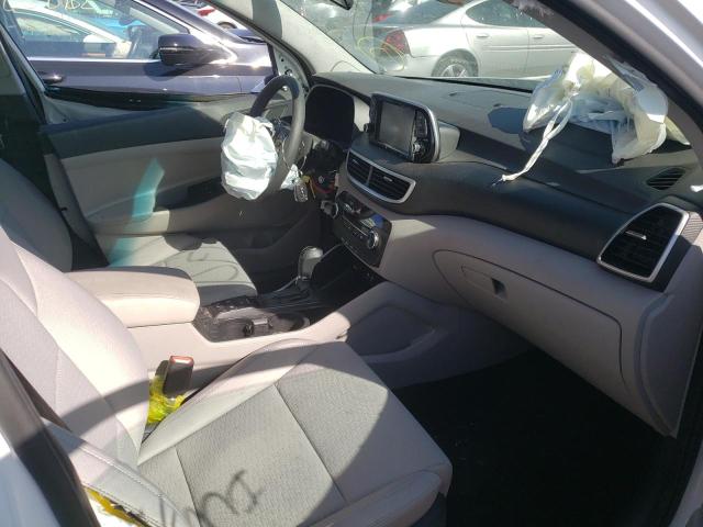 Photo 5 from auction – 2020 HYUNDAI TUCSON SE with VIN KM8J2CA45LU115400