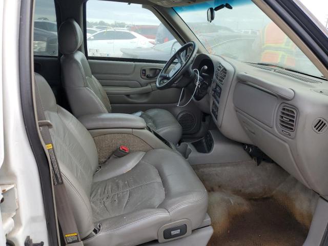 Photo 5 from auction – 2000 CHEVROLET BLAZER with VIN 1GNDT13W9Y2212482