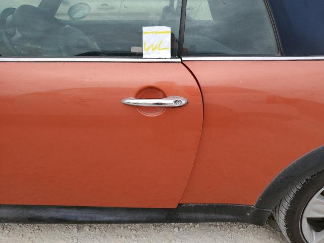 Photo 9 from auction – 2005 MINI COOPER S with VIN WMWRH33585TF83819
