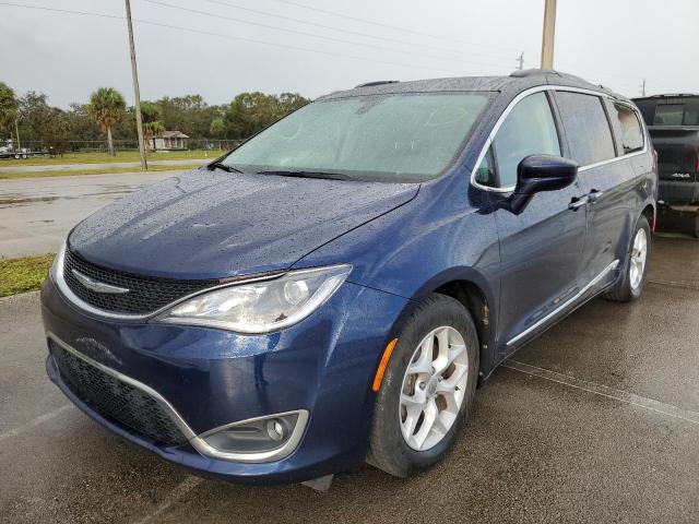 Photo 2 from auction – 2017 CHRYSLER PACIFICA T with VIN 2C4RC1BGXHR579580