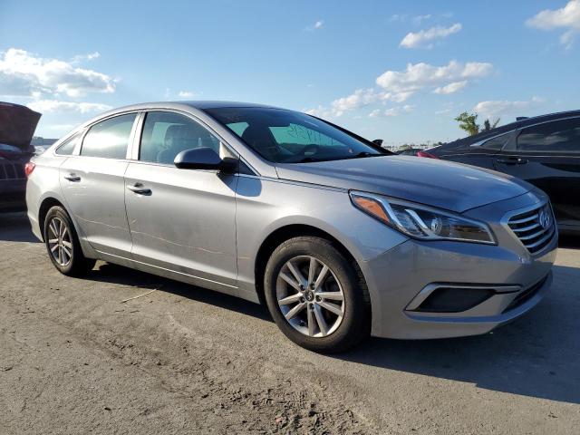 HYUNDAI SONATA SE 2016 with VIN 5NPE24AF4GH406533 - Photo from auction