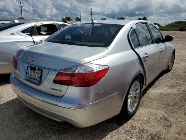 Photo 4 from auction – 2011 HYUNDAI GENESIS 3. with VIN KMHGC4DE5BU116868