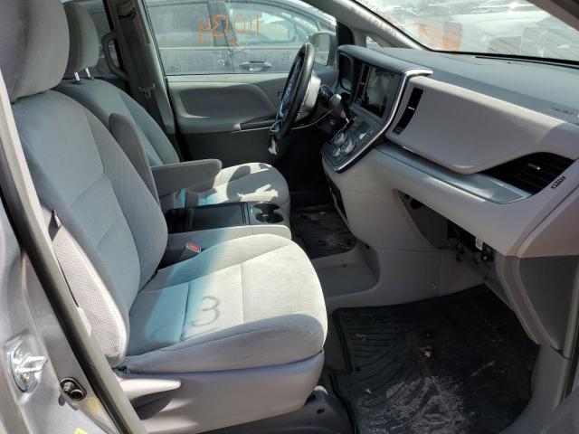 Photo 5 from auction – 2017 TOYOTA SIENNA LE with VIN 5TDKZ3DC0HS816302