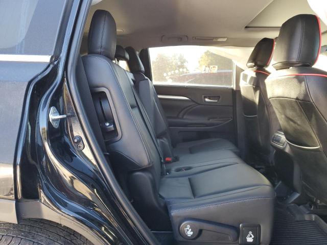 Photo 6 from auction – 2019 TOYOTA HIGHLANDER with VIN 5TDJZRFH4KS582311