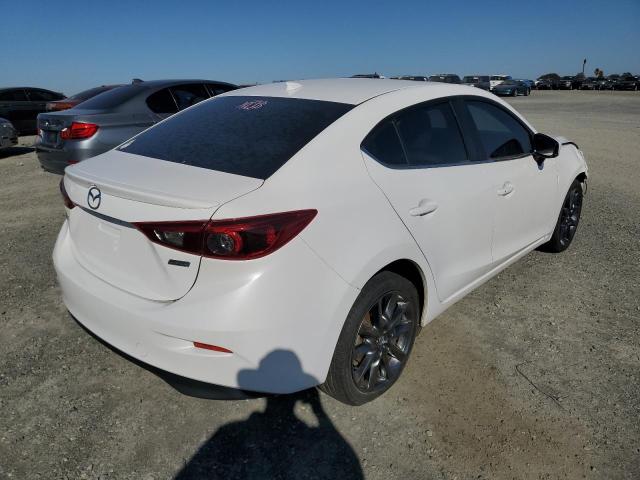 Foto 4 de la subasta – 2018 MAZDA 3 con VIN 3MZBN1W37JM165265