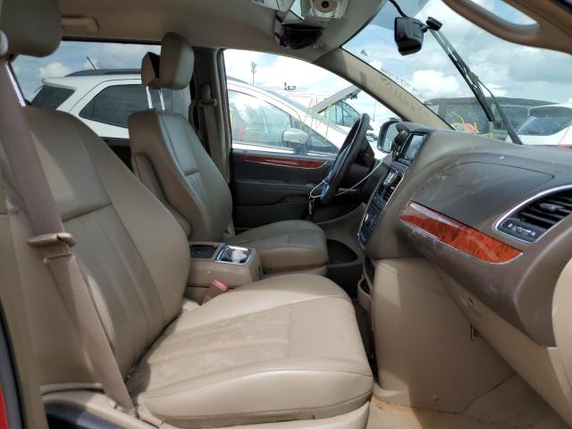 Photo 5 from auction – 2014 CHRYSLER TOWN & COU with VIN 2C4RC1BG3ER339203