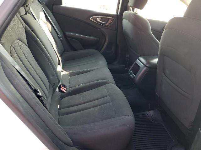 Photo 6 from auction – 2015 CHRYSLER 200 LIMITE with VIN 1C3CCCAB6FN689984