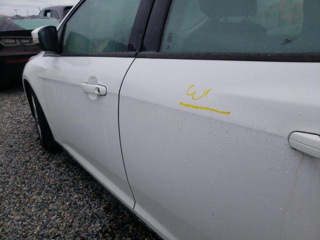 Photo 9 from auction – 2013 FORD FOCUS SE with VIN 1FADP3F29DL104407