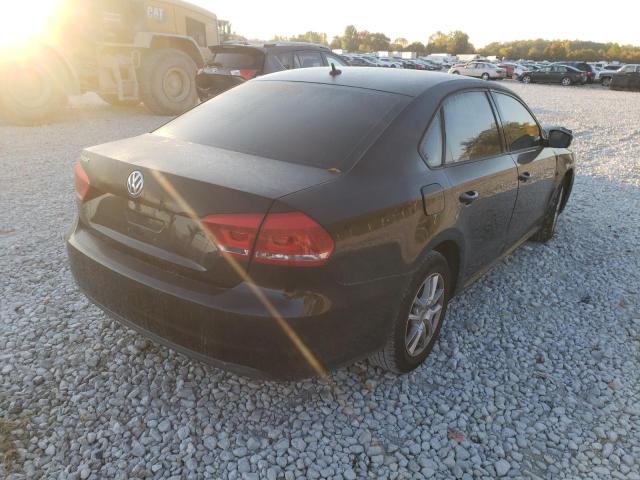 Photo 4 from auction – 2013 VOLKSWAGEN PASSAT S with VIN 1VWAP7A33DC023047