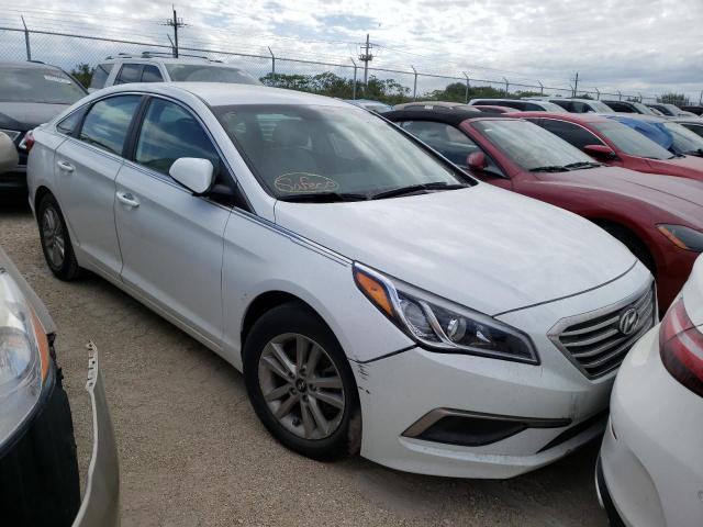 HYUNDAI SONATA SE 2016 with VIN 5NPE24AF2GH300095 - Photo from auction