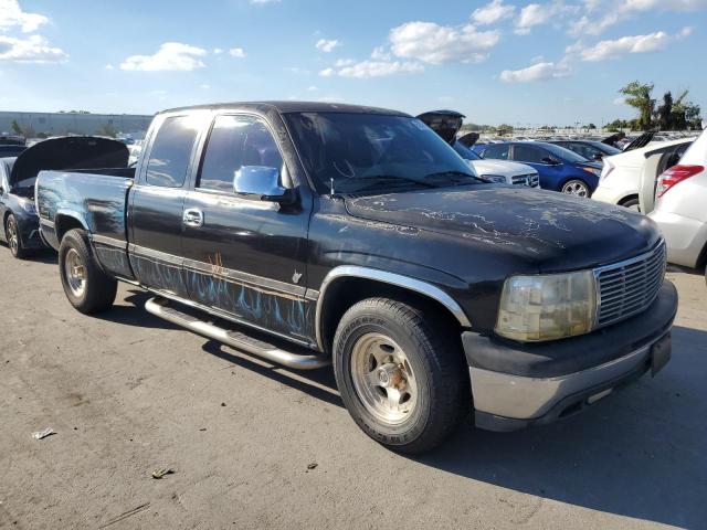 CHEVROLET SILVERADO 2002 with VIN 2GCEC19V021298672 - Photo from auction