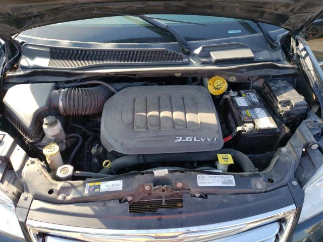 Photo 7 from auction – 2016 CHRYSLER TOWN & COU with VIN 2C4RC1BG3GR290832