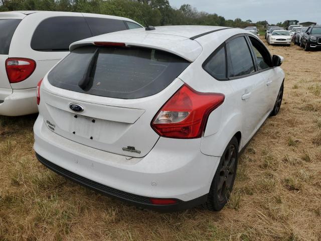 Photo 4 from auction – 2014 FORD FOCUS SE with VIN 1FADP3K25EL104296