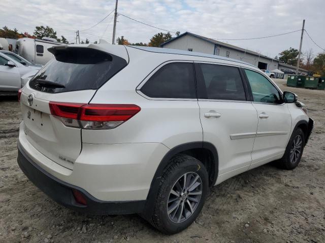 Photo 4 from auction – 2018 TOYOTA HIGHLANDER with VIN 5TDJZRFH5JS818110