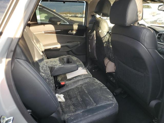 Photo 6 from auction – 2017 KIA SORENTO EX with VIN 5XYPH4A55HG253670