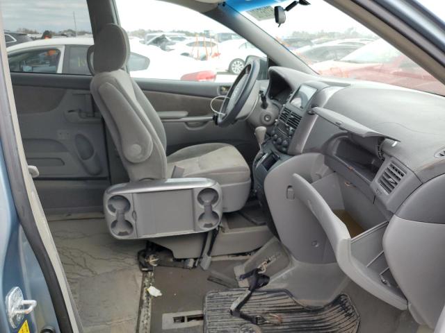 Photo 5 from auction – 2010 TOYOTA SIENNA CE with VIN 5TDKK4CC4AS334272