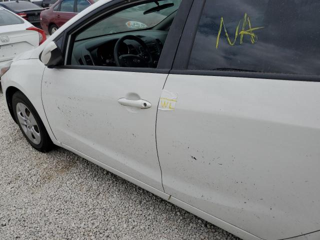 Photo 9 from auction – 2017 KIA FORTE LX with VIN 3KPFK4A75HE074895