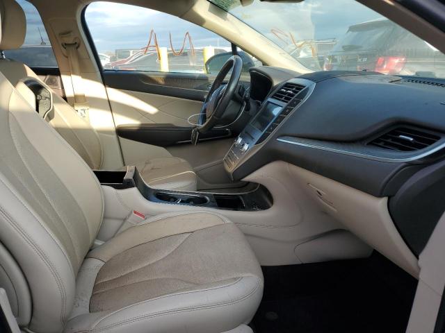 Photo 5 from auction – 2019 LINCOLN MKC RESERV with VIN 5LMCJ3C93KUL03543