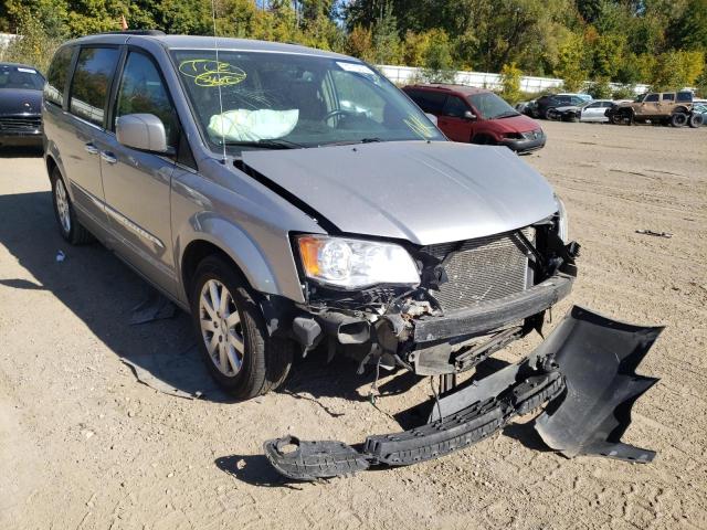 CHRYSLER TOWN & COU 2016 with VIN 2C4RC1BGXGR261246 - Photo from auction
