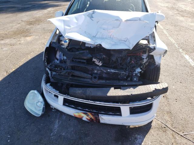 Photo 9 from auction – 2009 VOLKSWAGEN RABBIT with VIN WVWDA71K69W030329