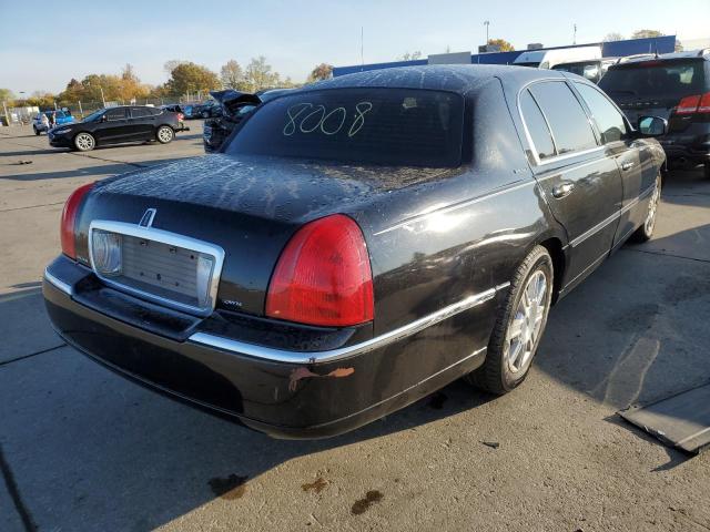 Photo 4 from auction – 2006 LINCOLN TOWN CAR E with VIN 1LNHM84W16Y638008