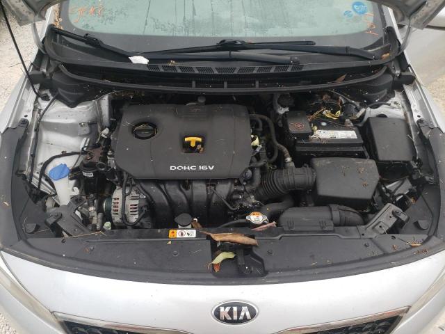 Photo 7 from auction – 2017 KIA FORTE LX with VIN 3KPFK4A7XHE132662