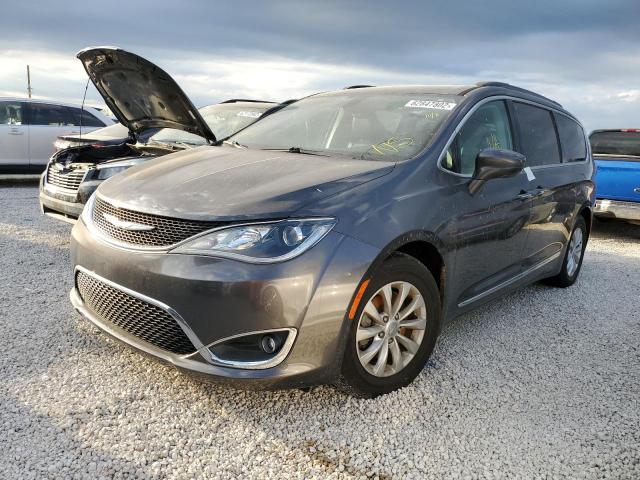 Photo 2 from auction – 2017 CHRYSLER PACIFICA T with VIN 2C4RC1BGXHR524756