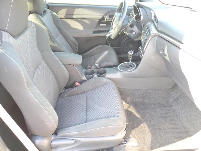 Photo 4 from auction – 2014 TOYOTA SCION TC with VIN JTKJF5C70E3072856