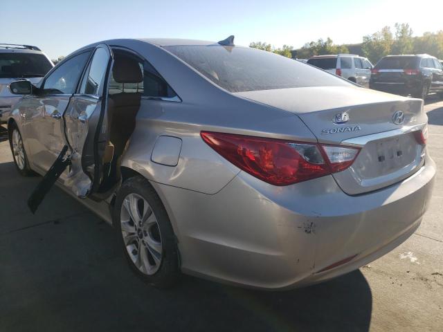 Photo 3 from auction – 2011 HYUNDAI SONATA SE with VIN 5NPEC4AC4BH114408