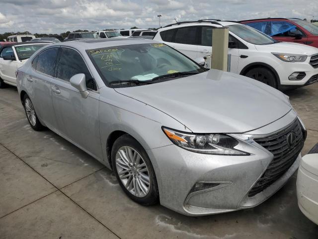 LEXUS ES 350 2016 مع رقم تعريف المركبة 58ABK1GG2GU025632 - صورة من المزاد