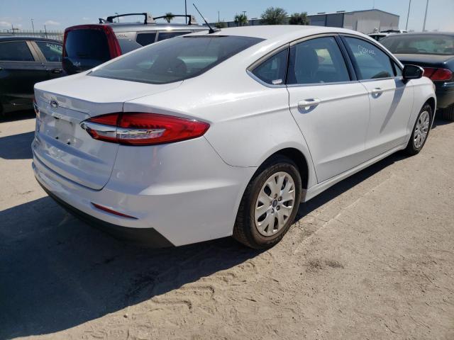 Photo 4 from auction – 2019 FORD FUSION S with VIN 3FA6P0G73KR166742
