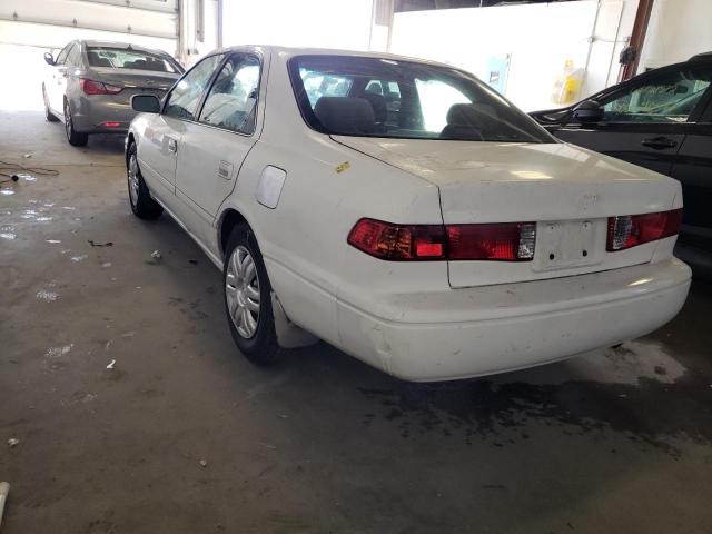 Photo 3 from auction – 2000 TOYOTA CAMRY CE with VIN 4T1BG22K6YU759069
