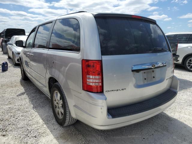 Photo 3 from auction – 2010 CHRYSLER TOWN & COU with VIN 2A4RR5D10AR386725