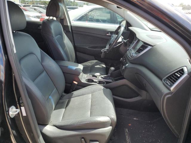 Photo 5 from auction – 2017 HYUNDAI TUCSON LIM with VIN KM8J33A44HU519213